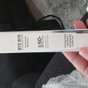 Full coverage foundation